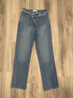 The 90s straight ultra high rise jeans