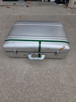 1970s Zero Halliburton Aluminum Vintage Suitcase