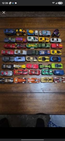 Hot Wheels 40 Die-Cast & Toy Cars
​