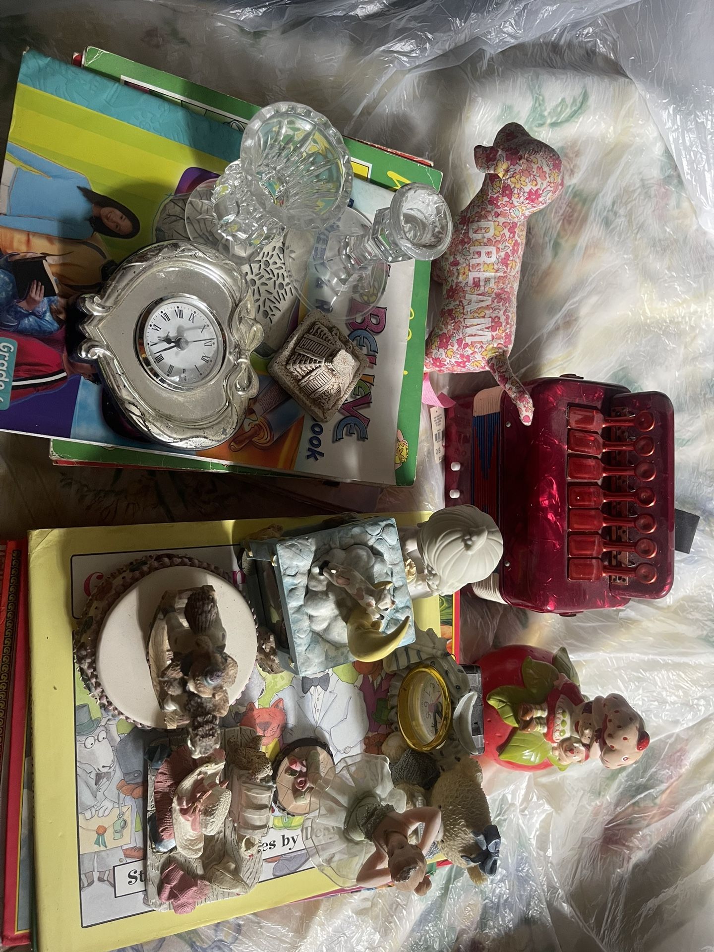 Ornaments- Miscellaneous Collectible Pieces