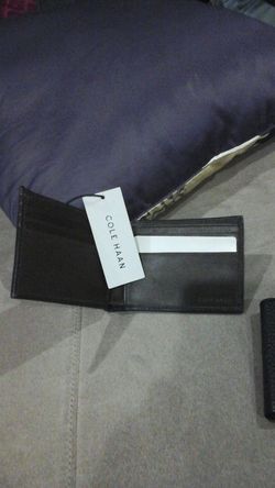 Cole haan wallet brand new never used it has the tag