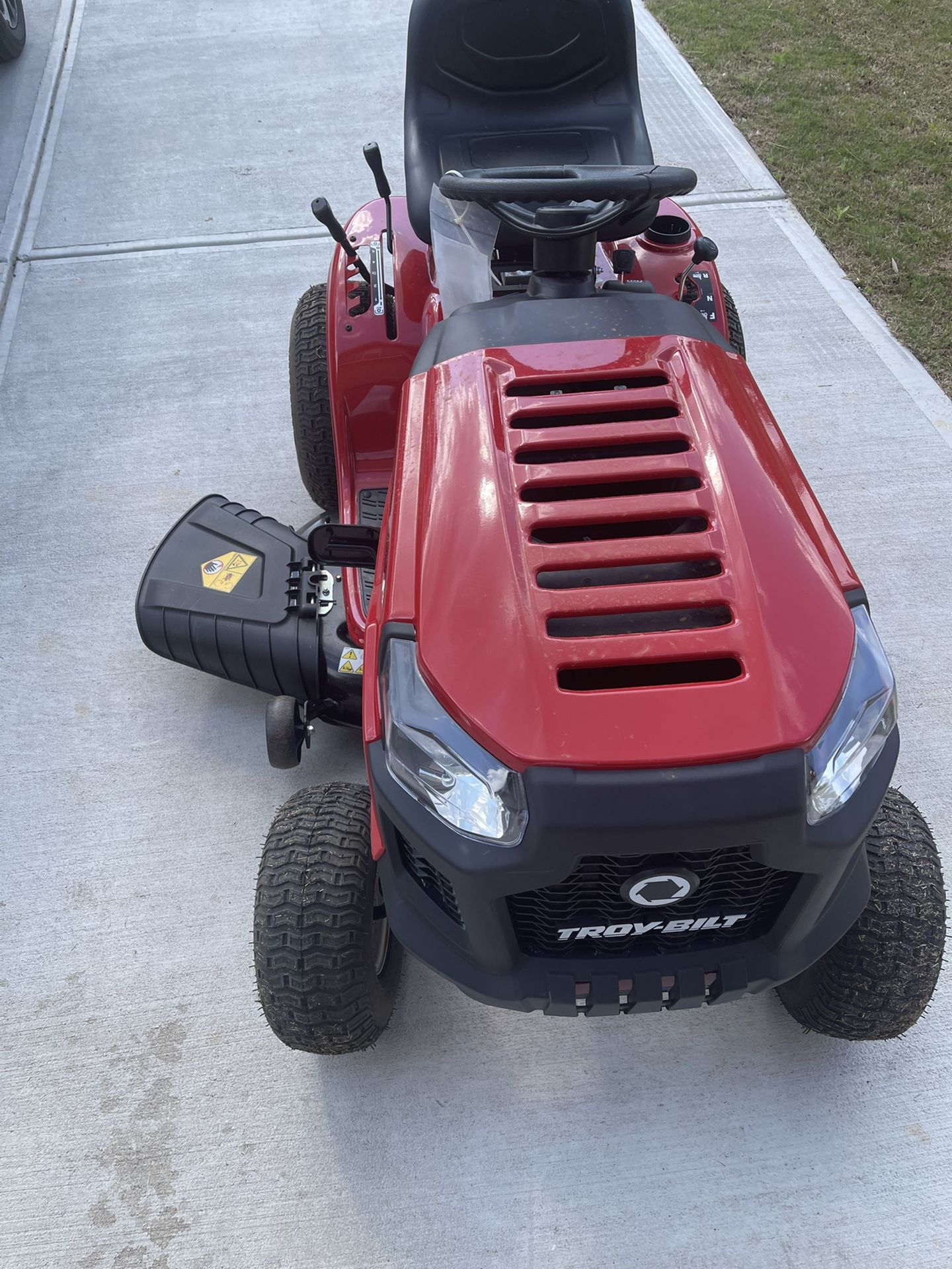 Tory Bilt Bronco 42 in. 19 HP Briggs and Stratton Engine Automatic Drive Gas Riding Lawn Mower