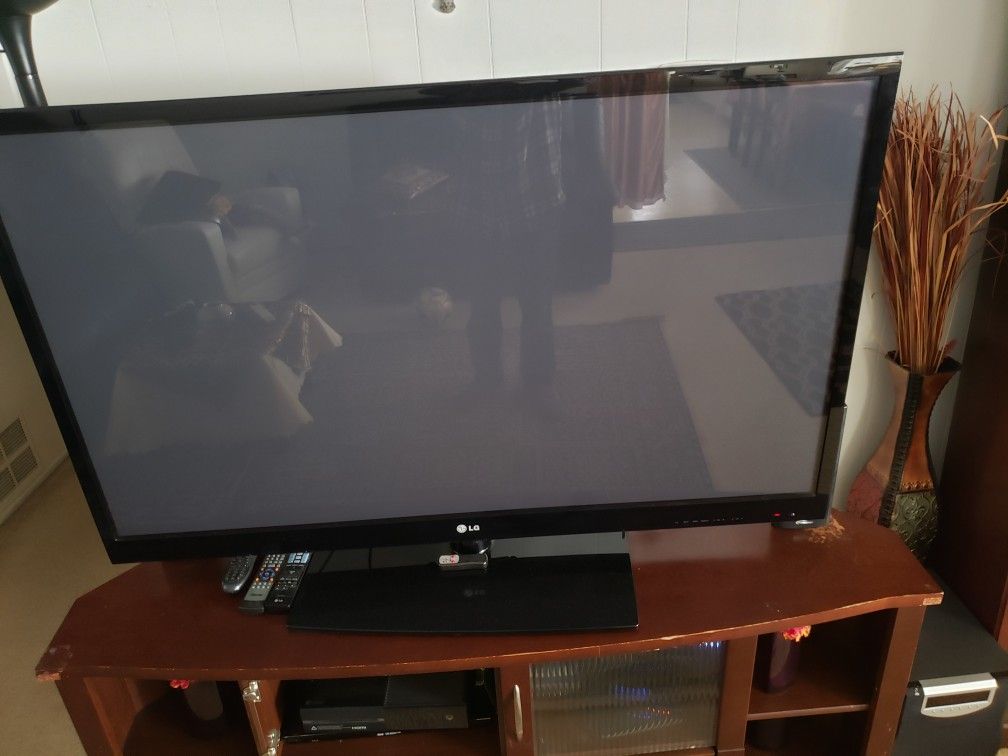 52 inch plasma TV LG