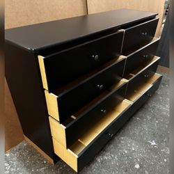 8 Drawer Dresser 