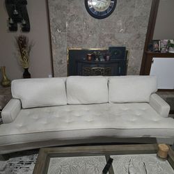 Sofa (couch)