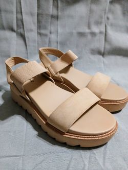 Torrid Women's Size 8.5 WW Beige Stretch Ankle Sandals