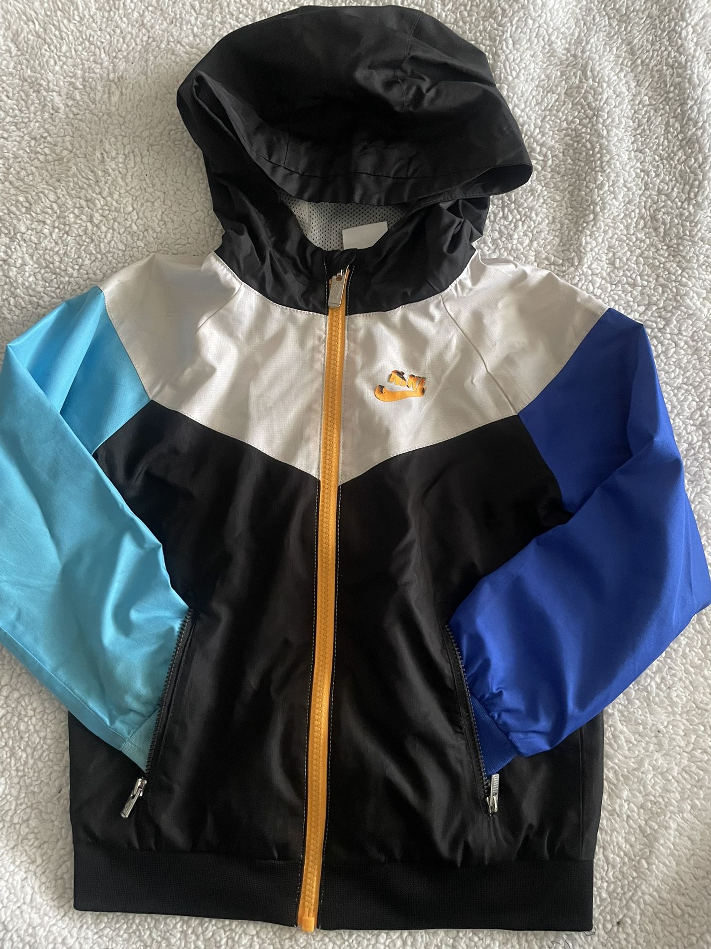 Little Boys Nike Jacket, Size s.. 4-5yrs, Multi-colored