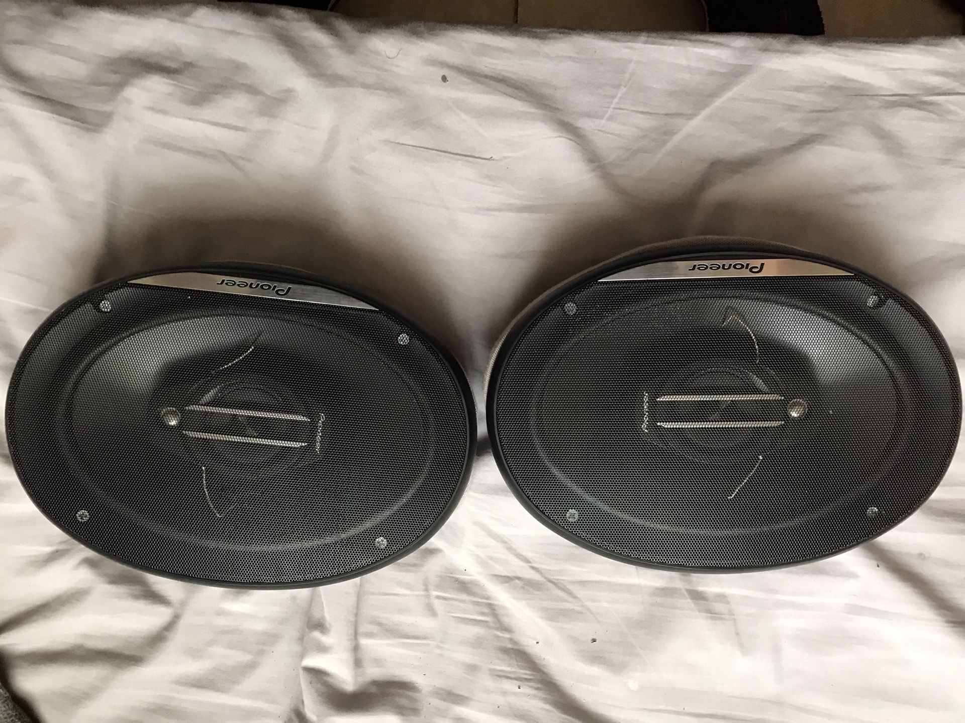 Pioneer 6x9s