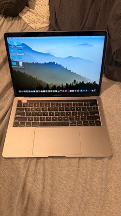 Apple MacBook Pro 13 inch w/Touch Bar