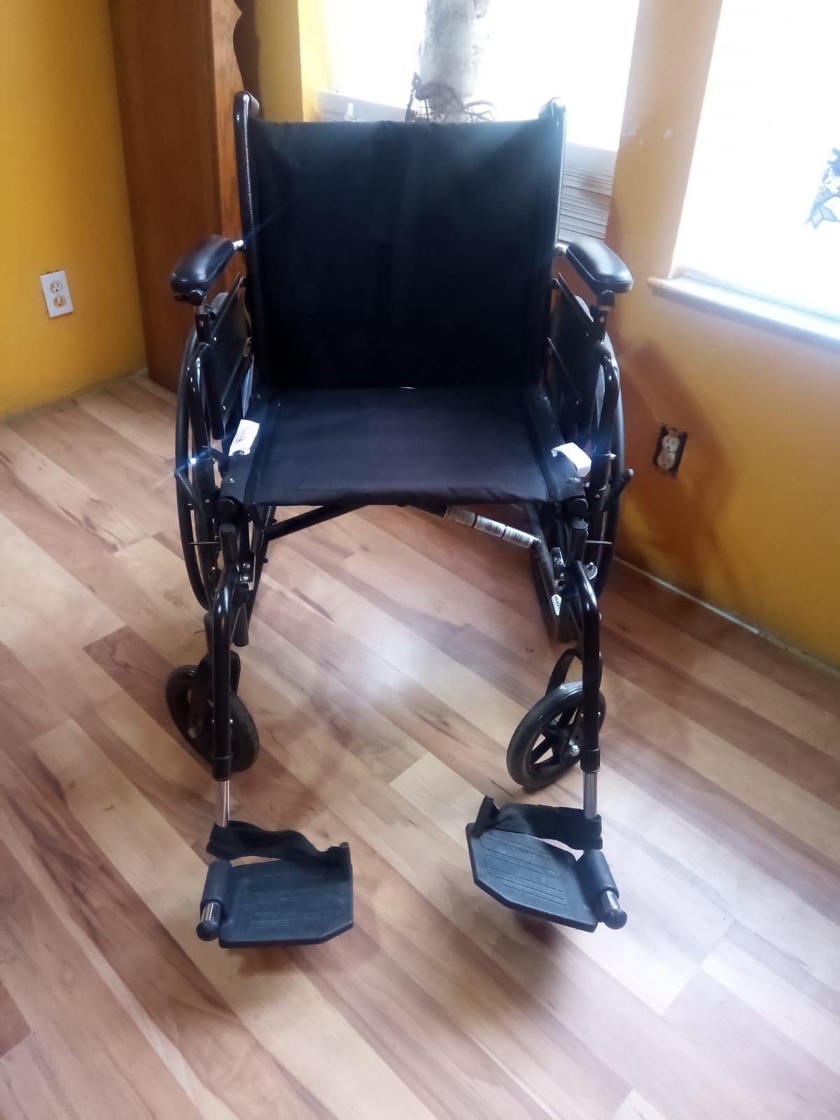 20 inch Seat Wheelchairs