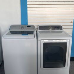 Washer And Dryer Like New Condition Works Perfectly Very Clean 