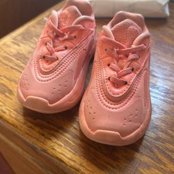 Toddler Adidas Ozelia Size 06