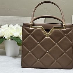 CUTE CLASSY CHIC PURSE