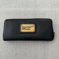 Marc By Marc Jacobs Wallet. Used. Black. 