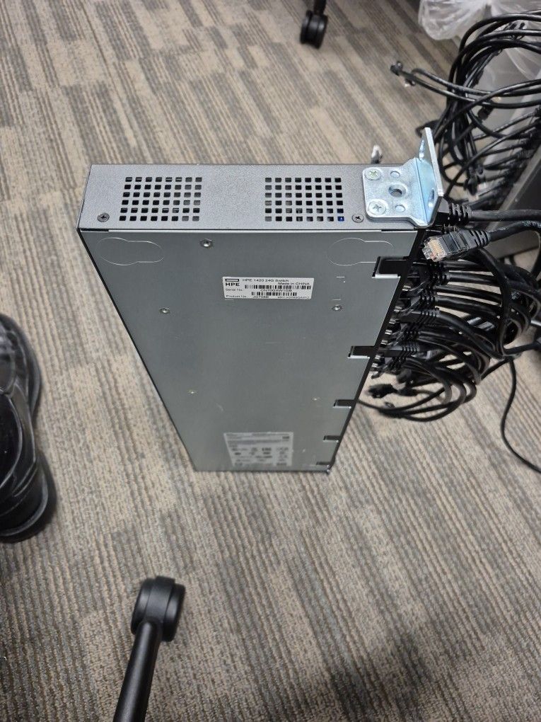 HPE OfficeConnect 1420 Series Switch, model JG708B.