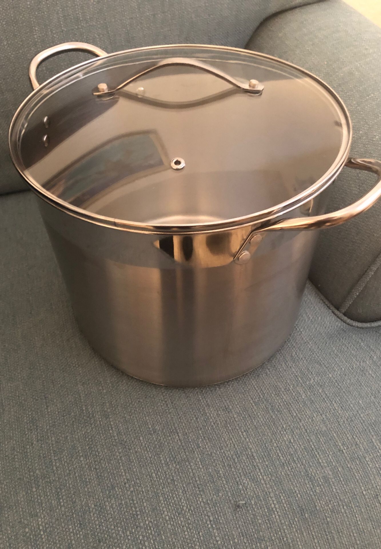 Large kitchen pot