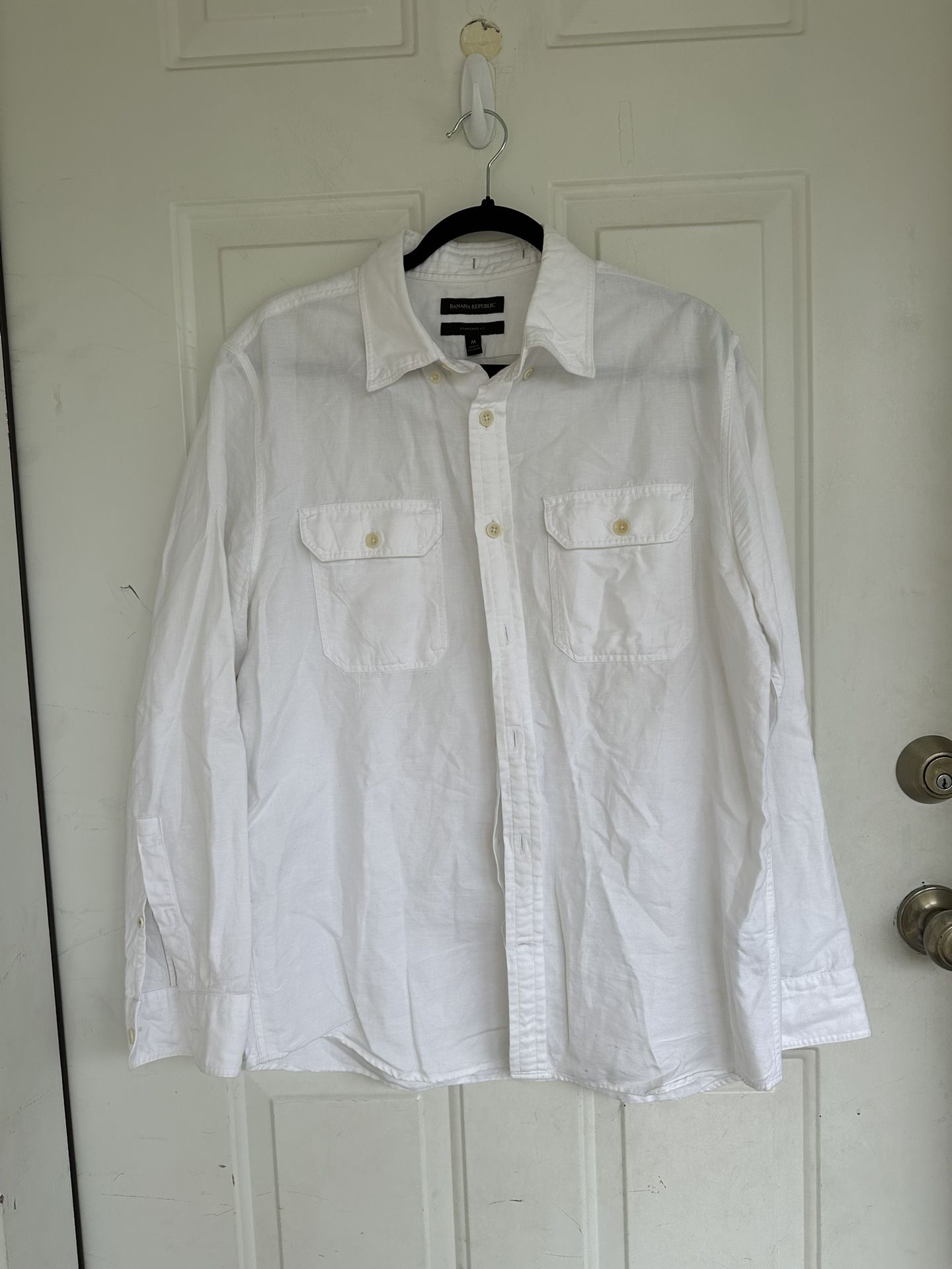 Banana Republic White Standard Fit Men’s Button Down size M