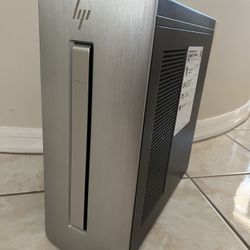 HP Computer With Keyboard