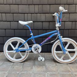 87 GT Performer BMX Freestyle Bike Restomod - Maui Blue 