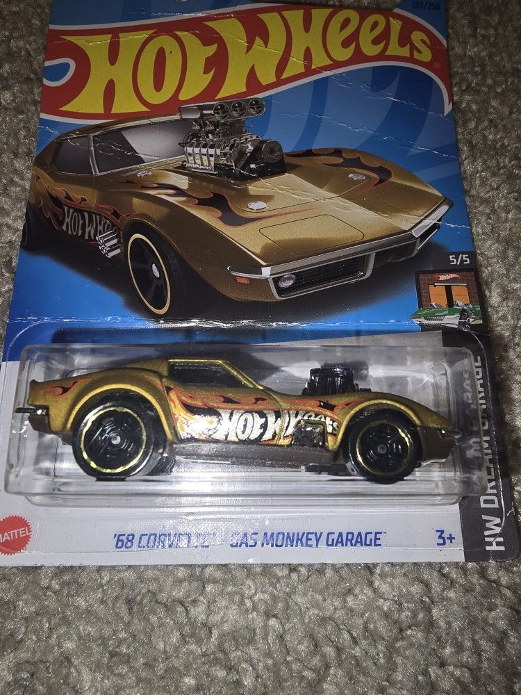 Hot Wheels '68 Corvette Gas Monkey Garage