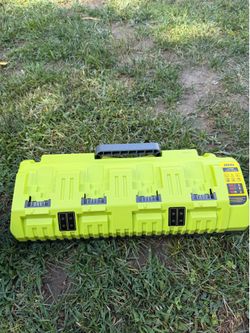 Multi charger for dewalt batteries