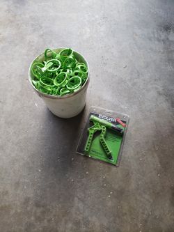 Tile Spacers And Leveling Tension Tool