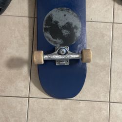 Skateboard Trucks