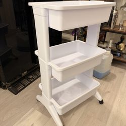 White Rolling storage