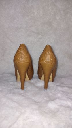 Light Brown (size 6.5)