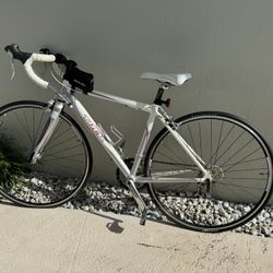 White Trek Bontrager 1.2