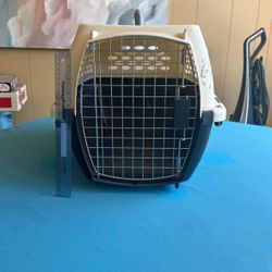 Pet Carrier With Handle