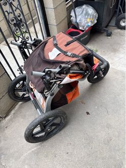 Jogging Stroller Revolution B.O.B
