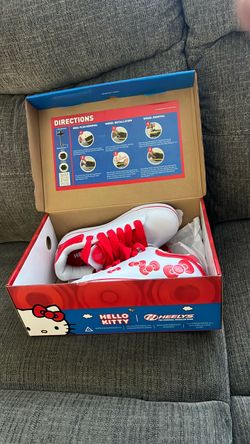 HELLO KITTY HEELYS