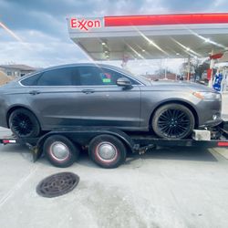 Auto 2014 Ford fusión  s sedan 4D sedán . Color Blake