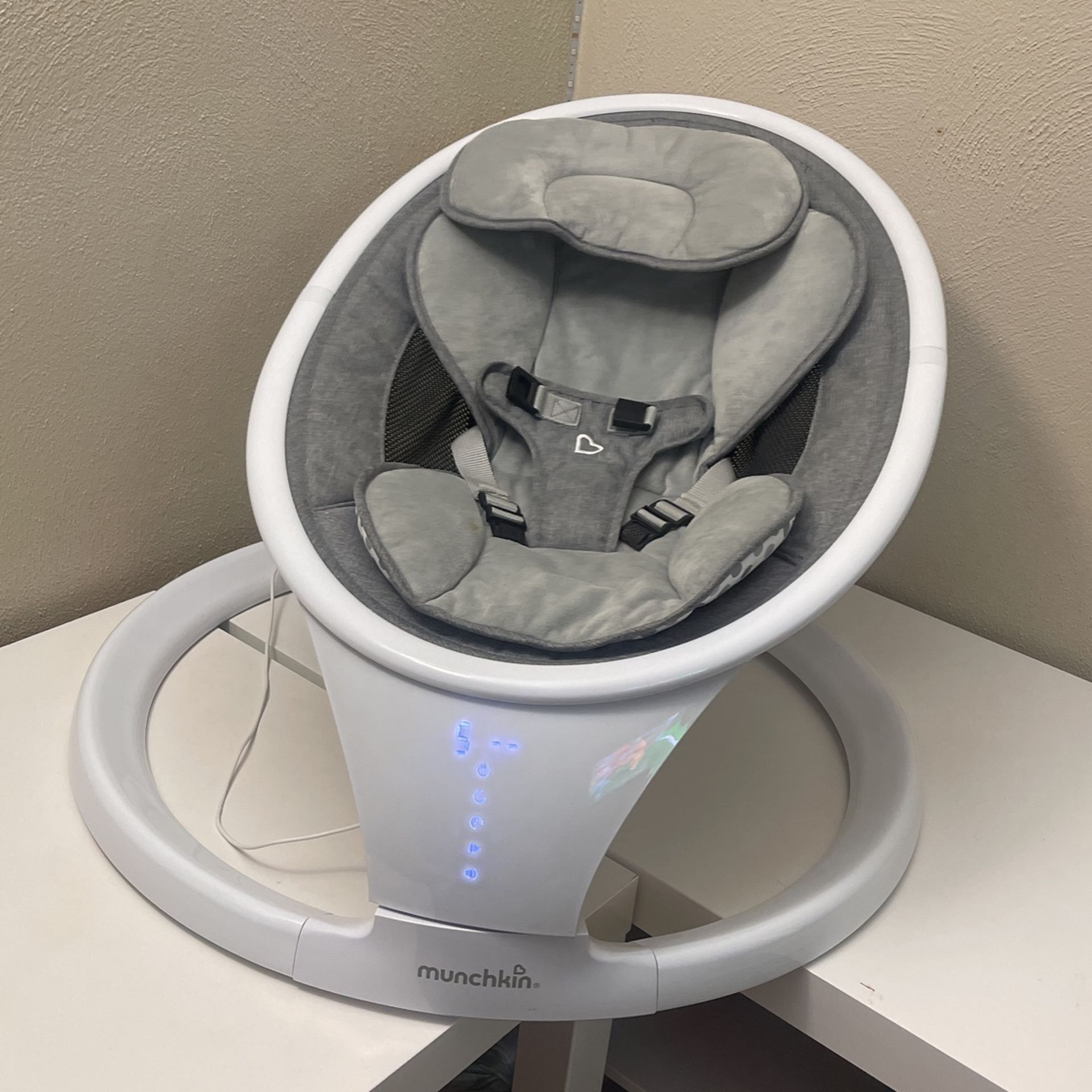 Electric Baby Swing Brand New Only Used Few Times
