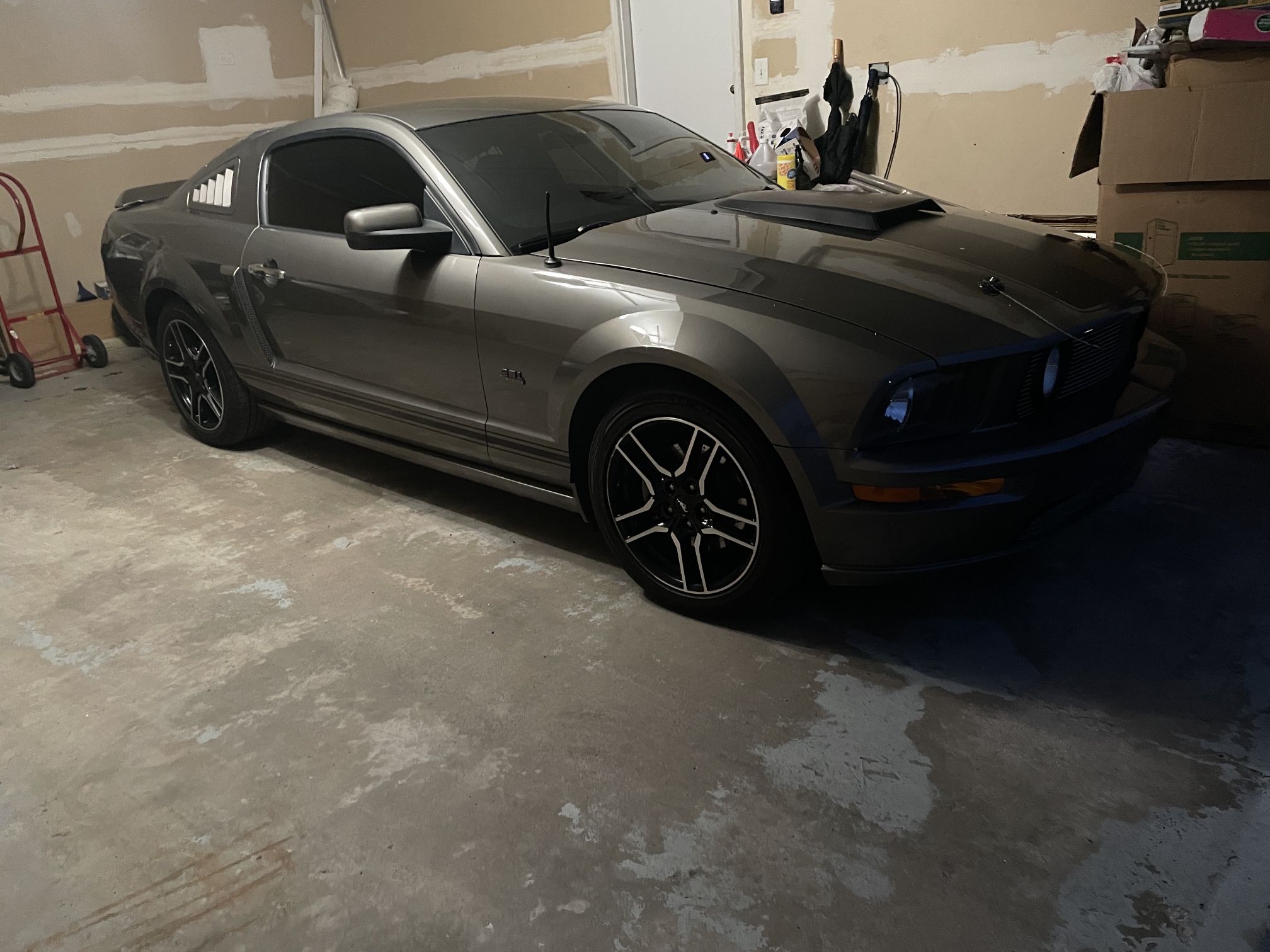 2005 Ford Mustang