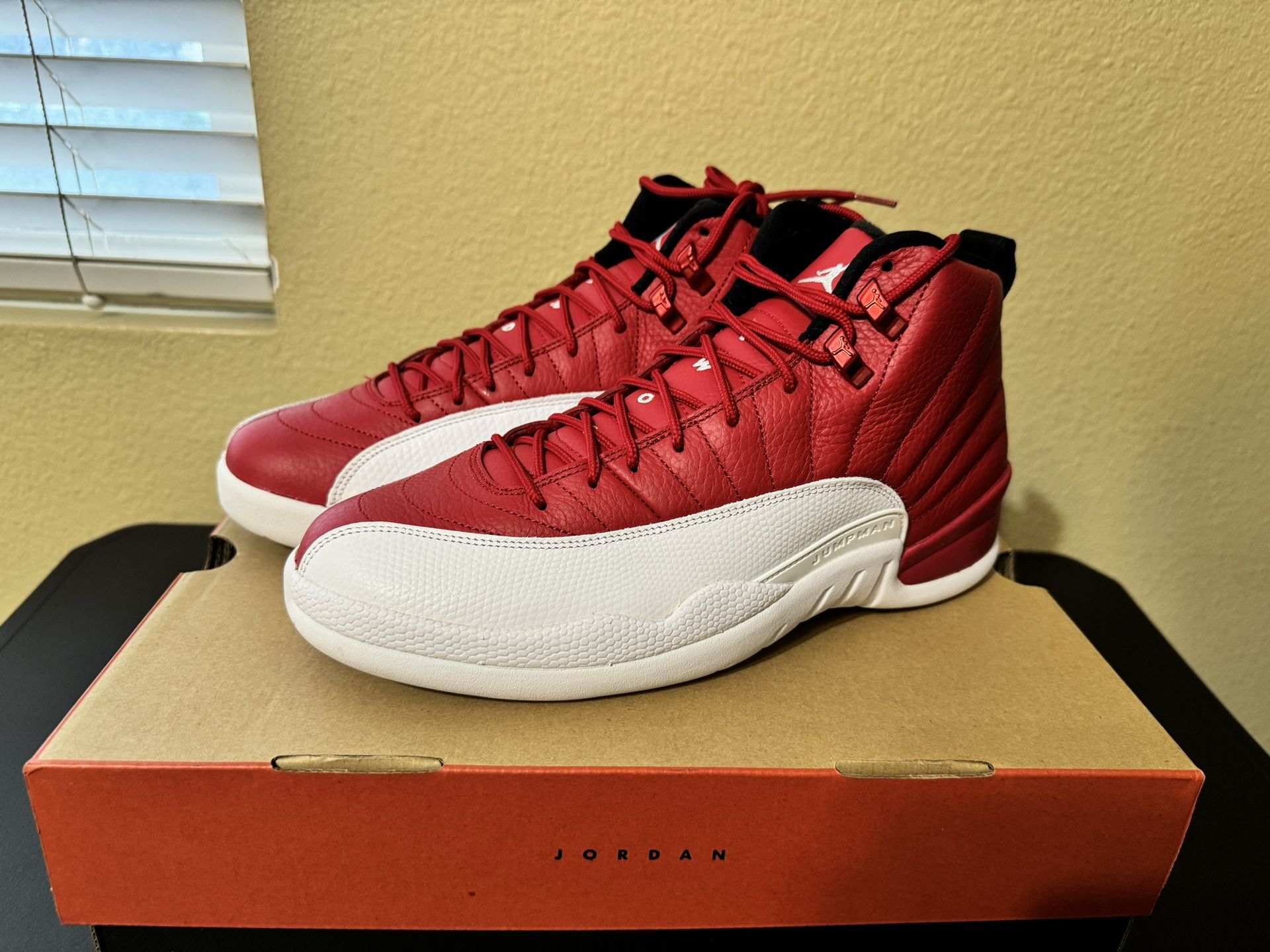 Air Jordan 12 Retro Gym Red/white/black Size