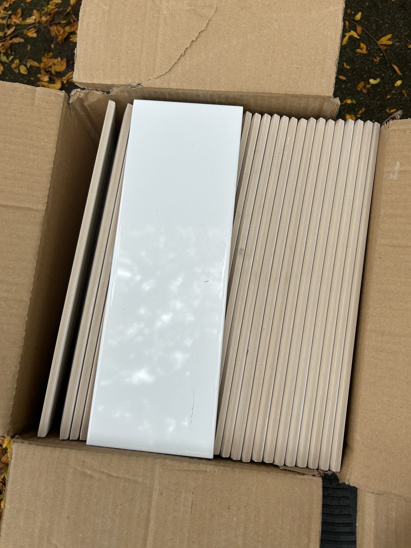 white subway tiles 4" x 12"- 1.5 Boxes