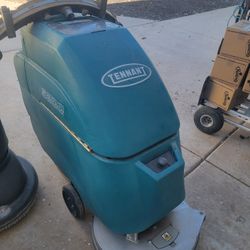 Tennant 5300 Atuomatic Floor Srubber