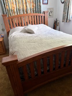 Oak Mission Style Queen Bed Frame