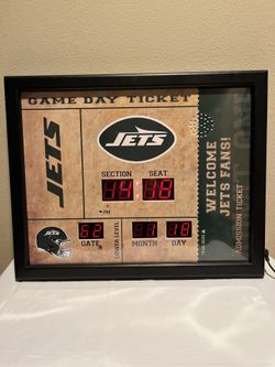 NFL New York Jets Scoreboard Digital Wall Clock with Bluetooth Speaker, Vintage Wall Decor 16”H X 20”L