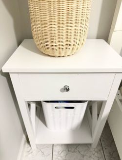 Set of nightstands