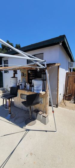 Wood Outdoor Bar.... 
Need it moving out .. 
We'll  moving to out soon ..