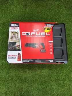 Milwaukee M18 Fuel Sawzall Packout Kit w/ Battery