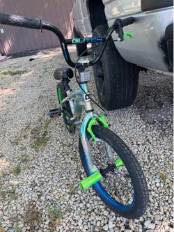 Glitch Bicycle 18” BMX Bike