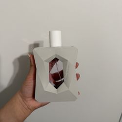 Ariana Grande Perfume 
