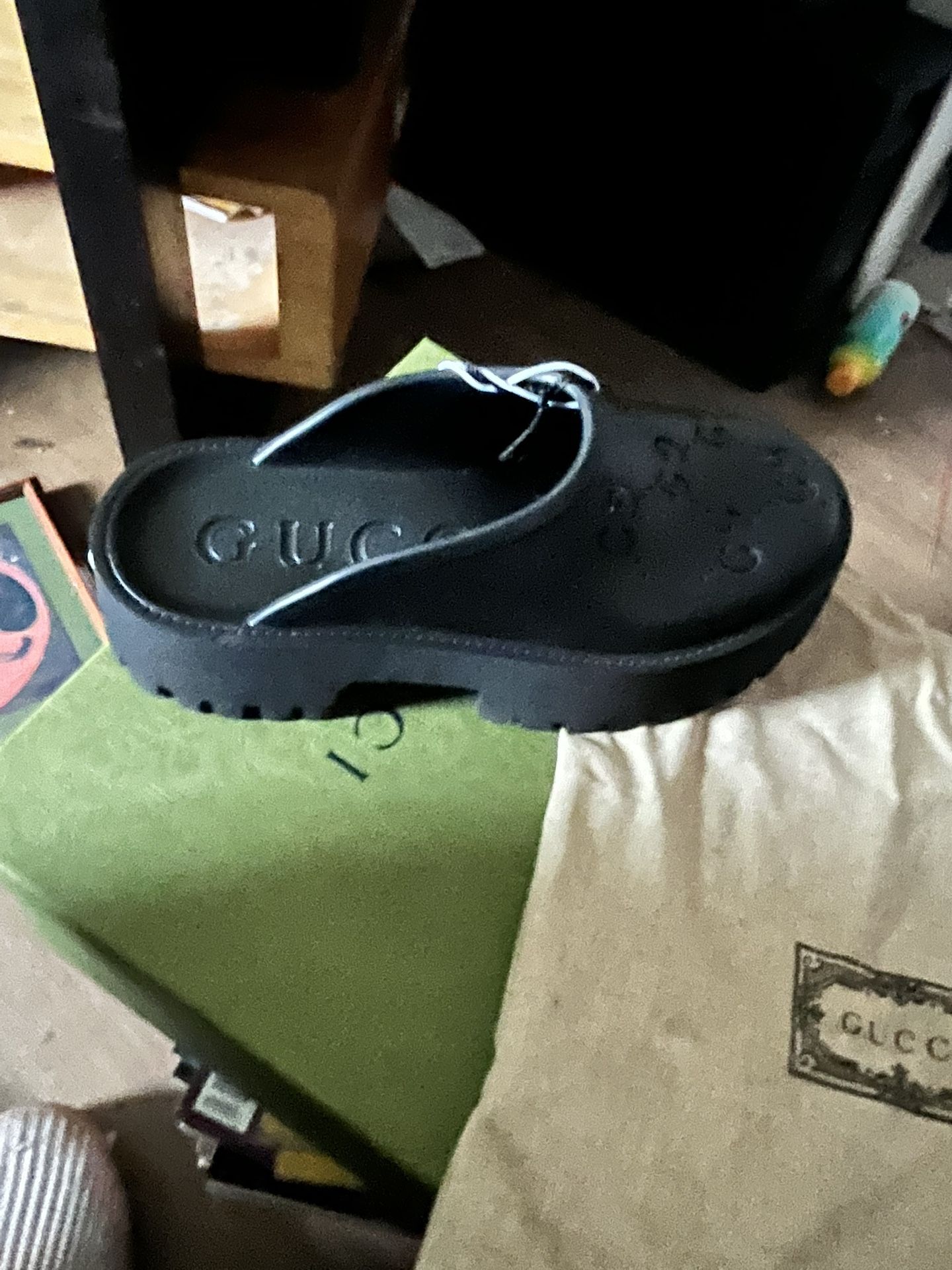 Gucci Women’s Shoes Size 9