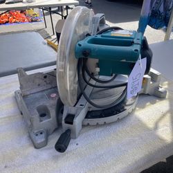 Mikita 10” Compound Miter Saw.