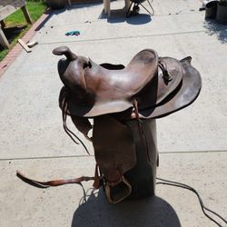 Saddle