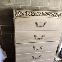 Dresser Long 32" W  16" High 51.5"  Pick Up  In Bridgeport 